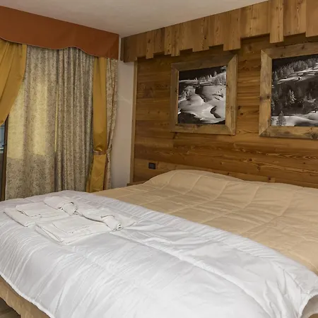 Hotel Clotes Oulx Extérieur photo